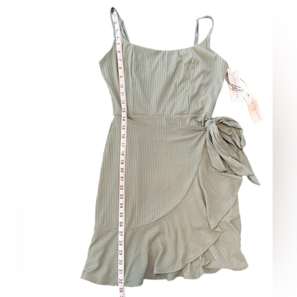 Nine Britton Sage Green Wrap Mini Dress NWT - Picture 5 of 10